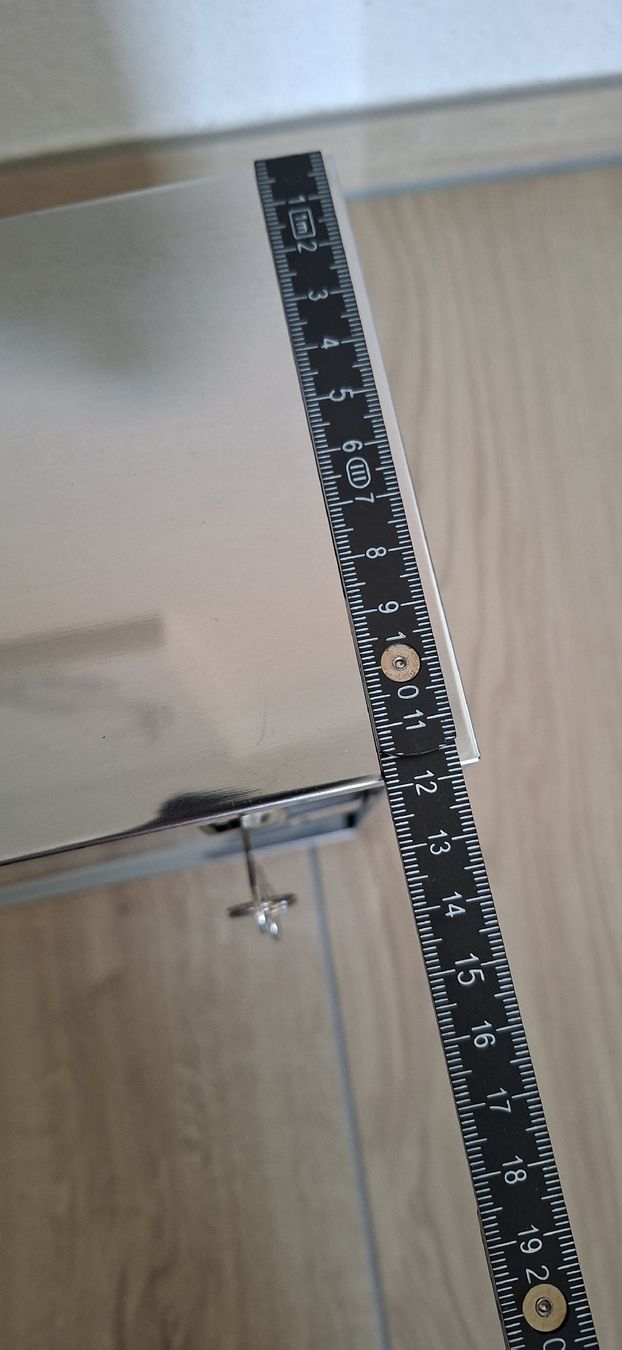 Armadi: Medizinschrank – Usato da Nennigkofen venduto da c_m 3