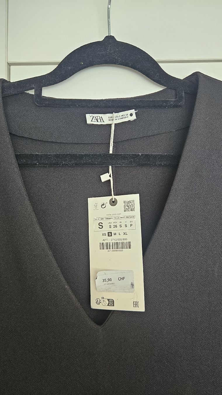 Zara Kleider: Robe Zara noire, taille S – Neu und originalverpackt aus Sion von tiff_1992 2