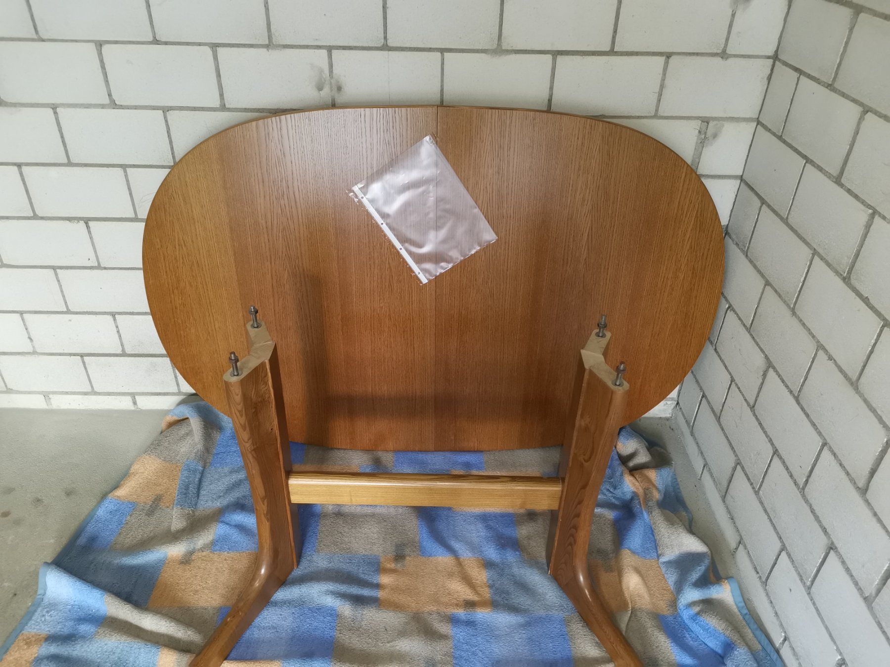Tables: Ovaler Esstisch / Wohnzimmer Tisch – D'occasion à Römerswil LU par michael89381