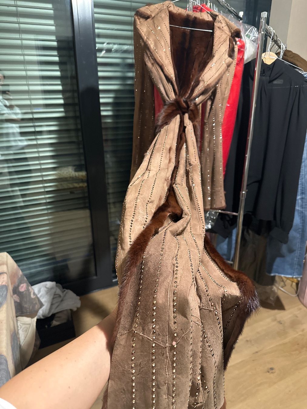Dolce & Gabbana Mäntel: Dolce & Gabbana vintage mink double side shearling long coat – Neu (gemäss Beschreibung) aus Genève von val_rp9x 5