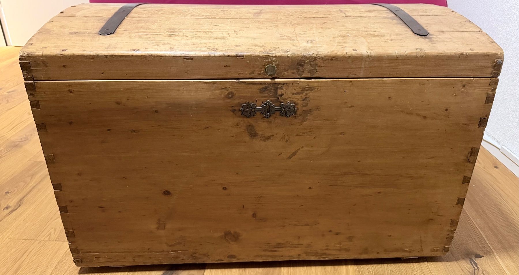 Cassapanche: Antike Truhe aus Holz – Usato da Emmetten venduto da pattiko