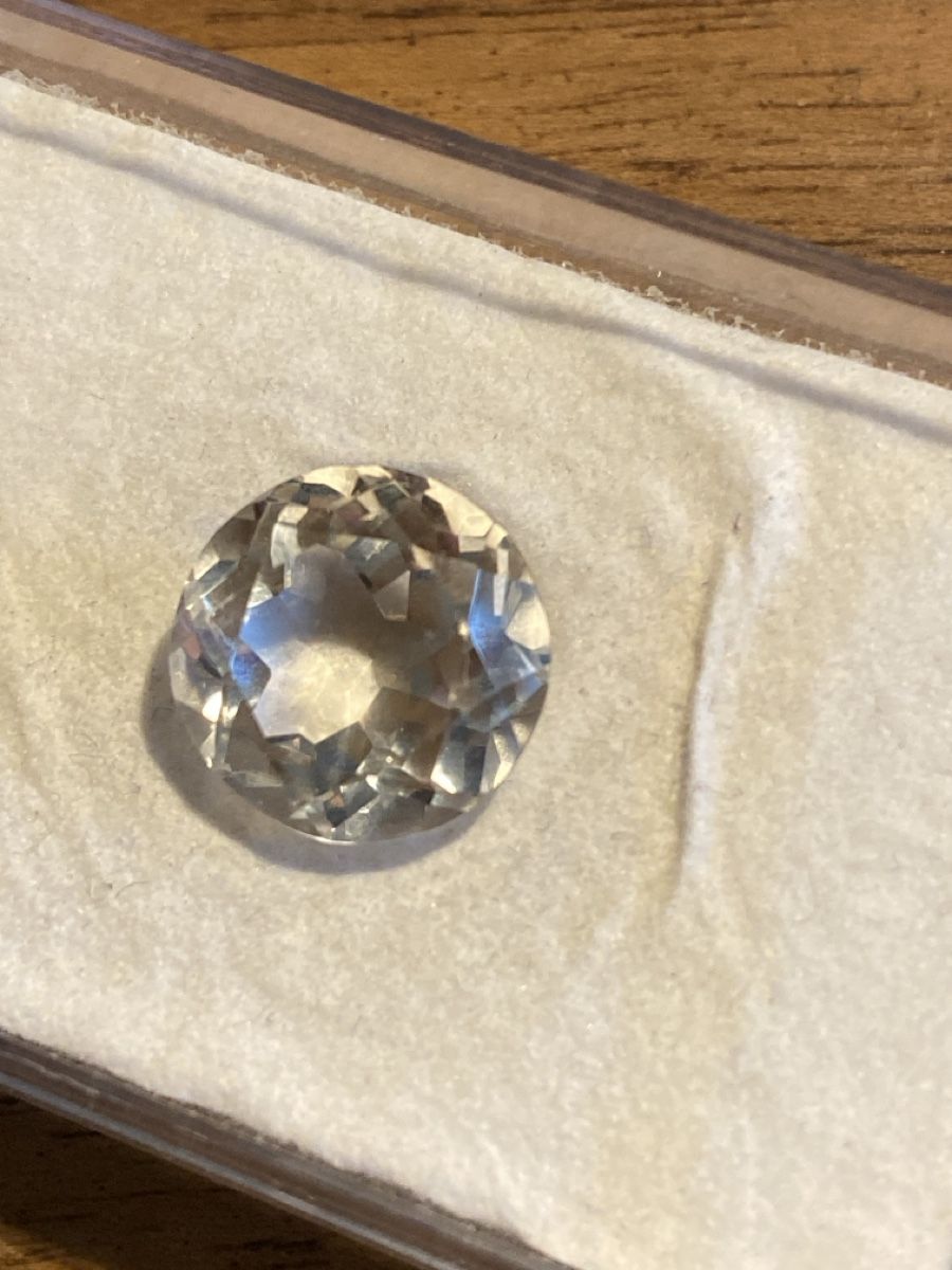 Minerali & Pietre curative: Cut Crystal stone , 15 Carats – Usato da Reinach BL venduto da stutkir