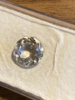 Cut Crystal stone , 15 Carats