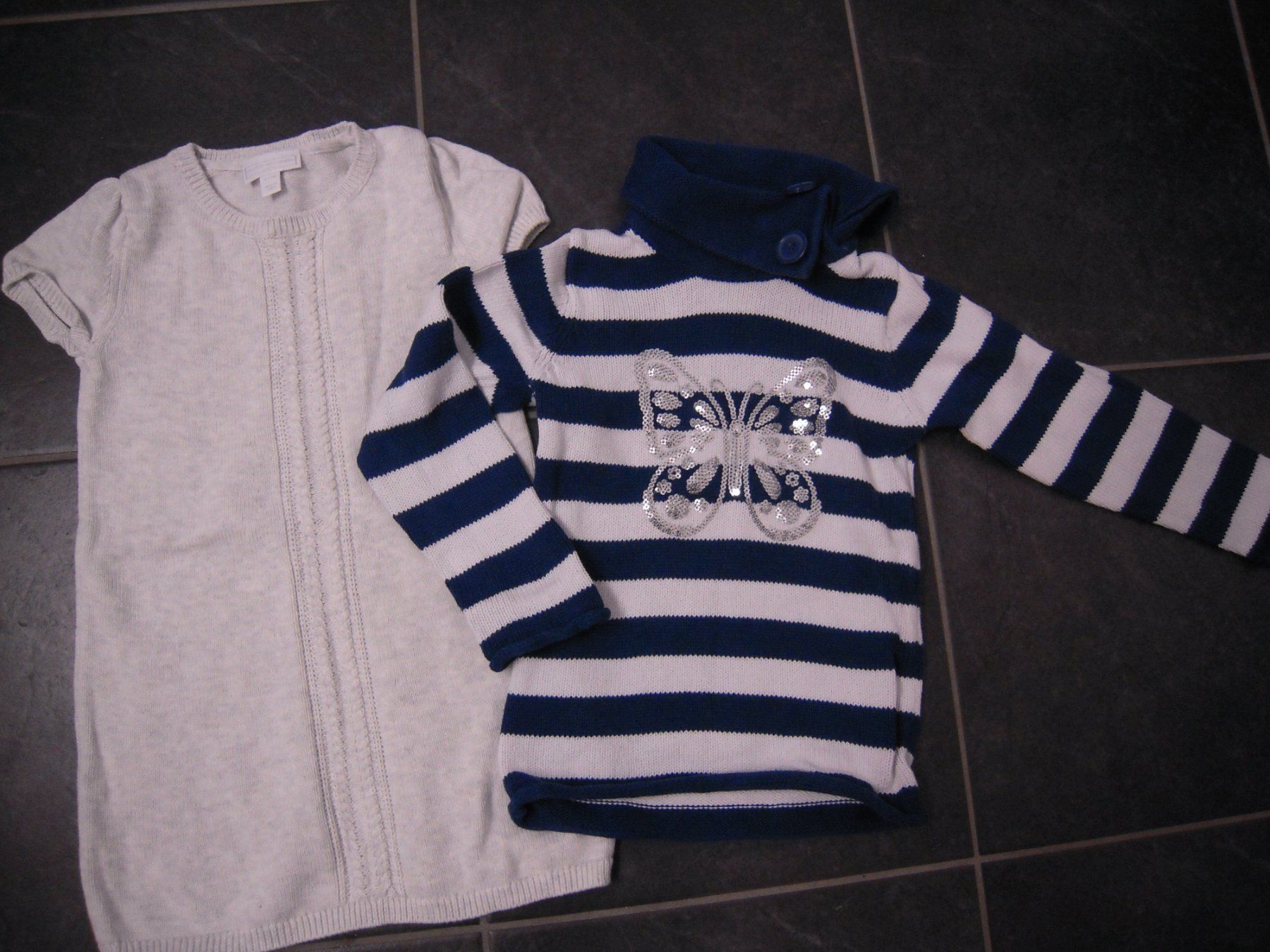 Maglioni & Felpe: Strickpulli + Strickröckli Gr 104 – Usato da Uzwil venduto da visions77