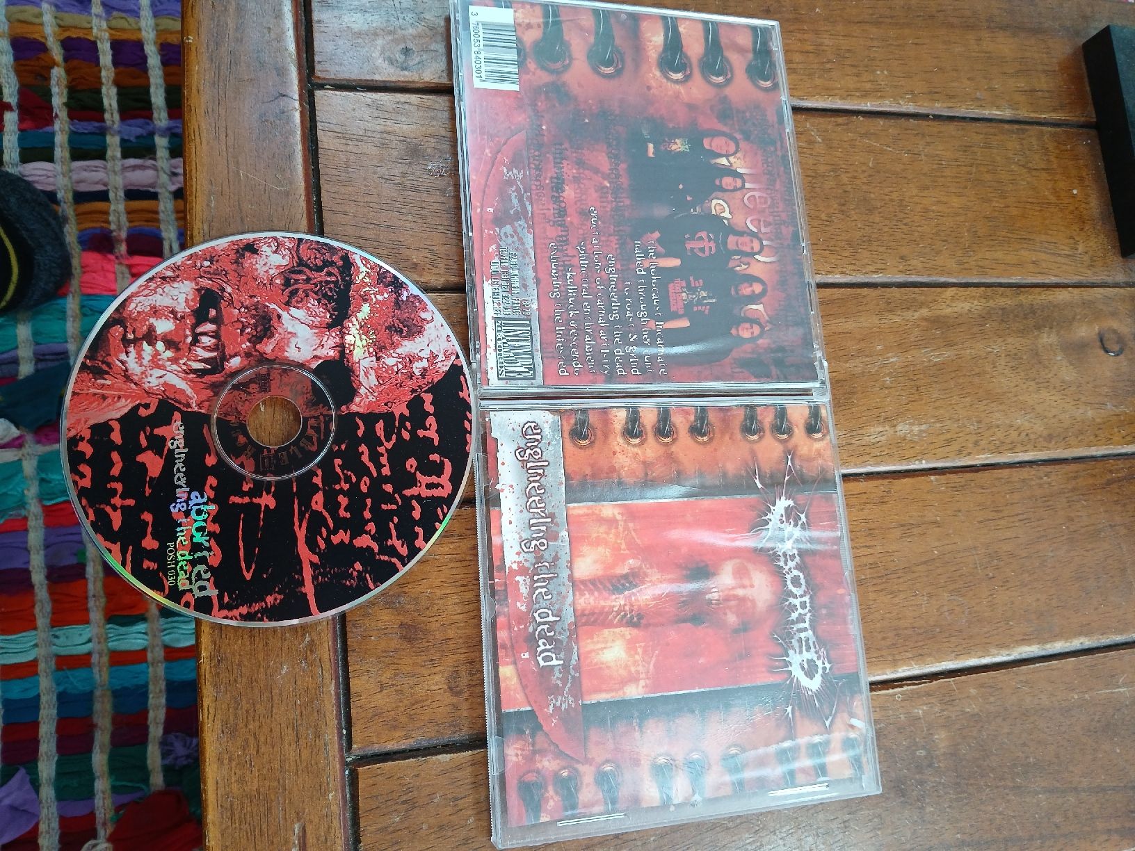 CD: aborted - engineering... – Usato da St-Cergue venduto da VeganWarrior