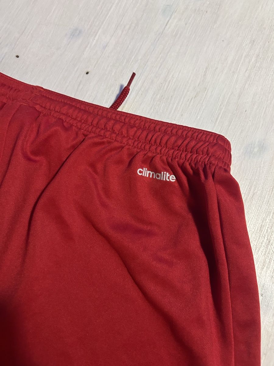 Adidas Pantaloni: Adidas Shorts Rot Grösse 164 Climalite – Usato da Riedholz venduto da karinadam 2