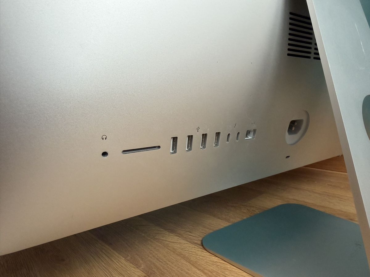 Apple PCs: Mac 21.5 4K i5, 8GB, 1TB – D'occasion à Burgdorf par Lidl2005 2
