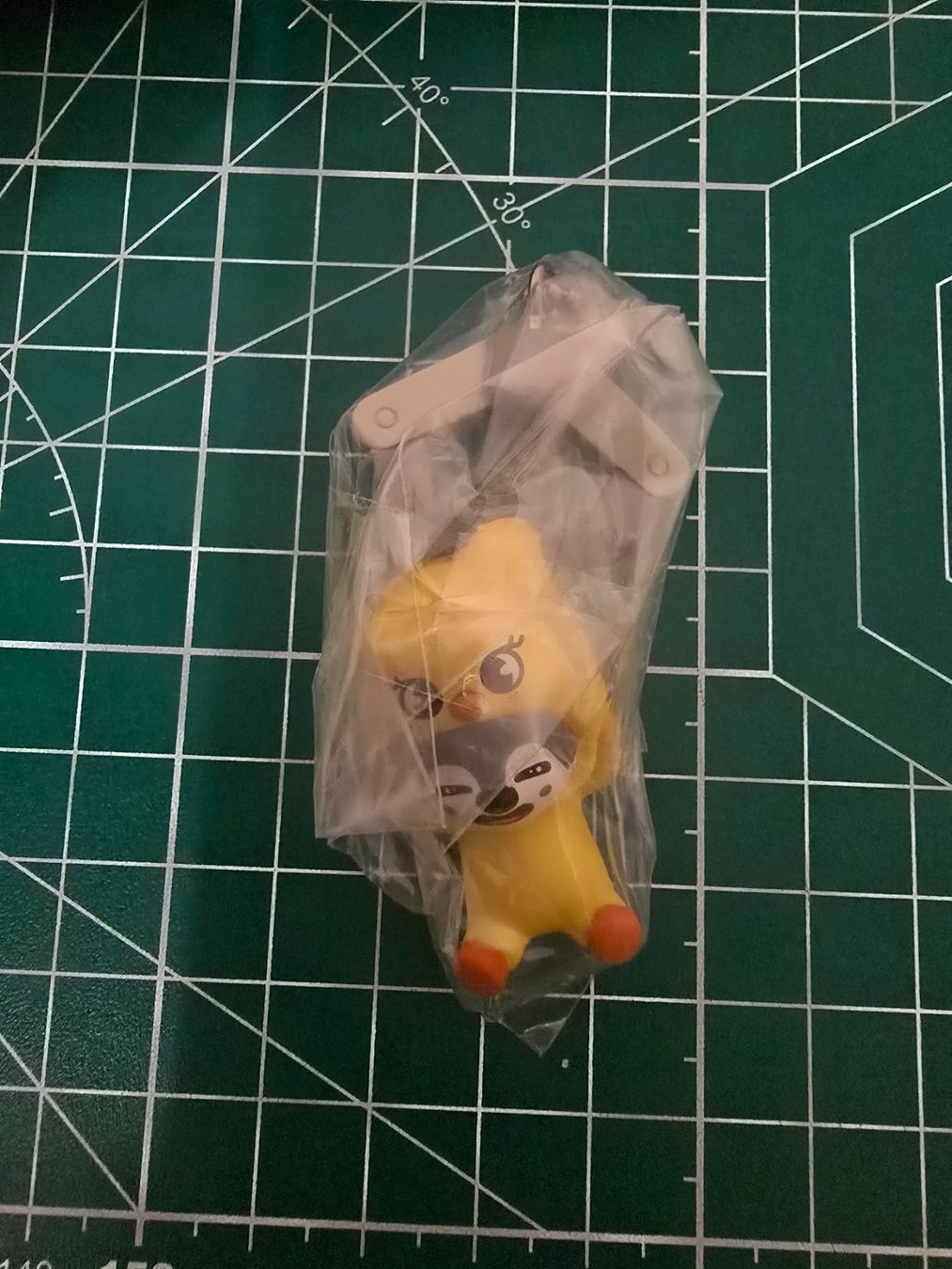 Portachiavi: stray kids skzoo wolfchan gatcha – Usato da Neuchâtel venduto da mag_q5kc