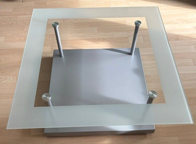Tables: Couchtisch – D'occasion à Dübendorf par ZZ21