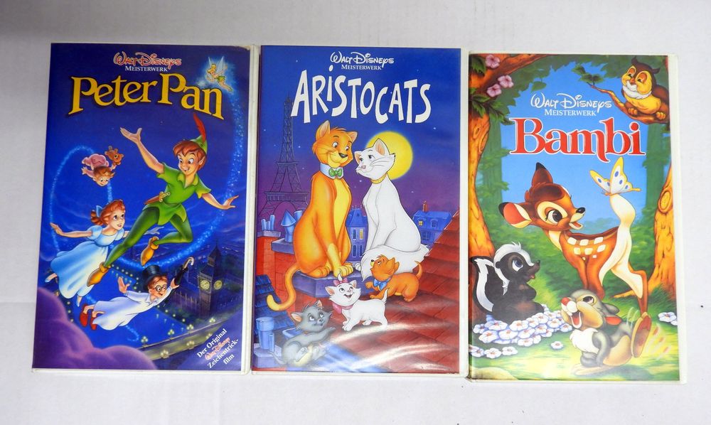 Walt Disney 3 Stück VHS BAMBI,ARISTOCATS,PETER PAN HOLOGRAMM | Comprare ...