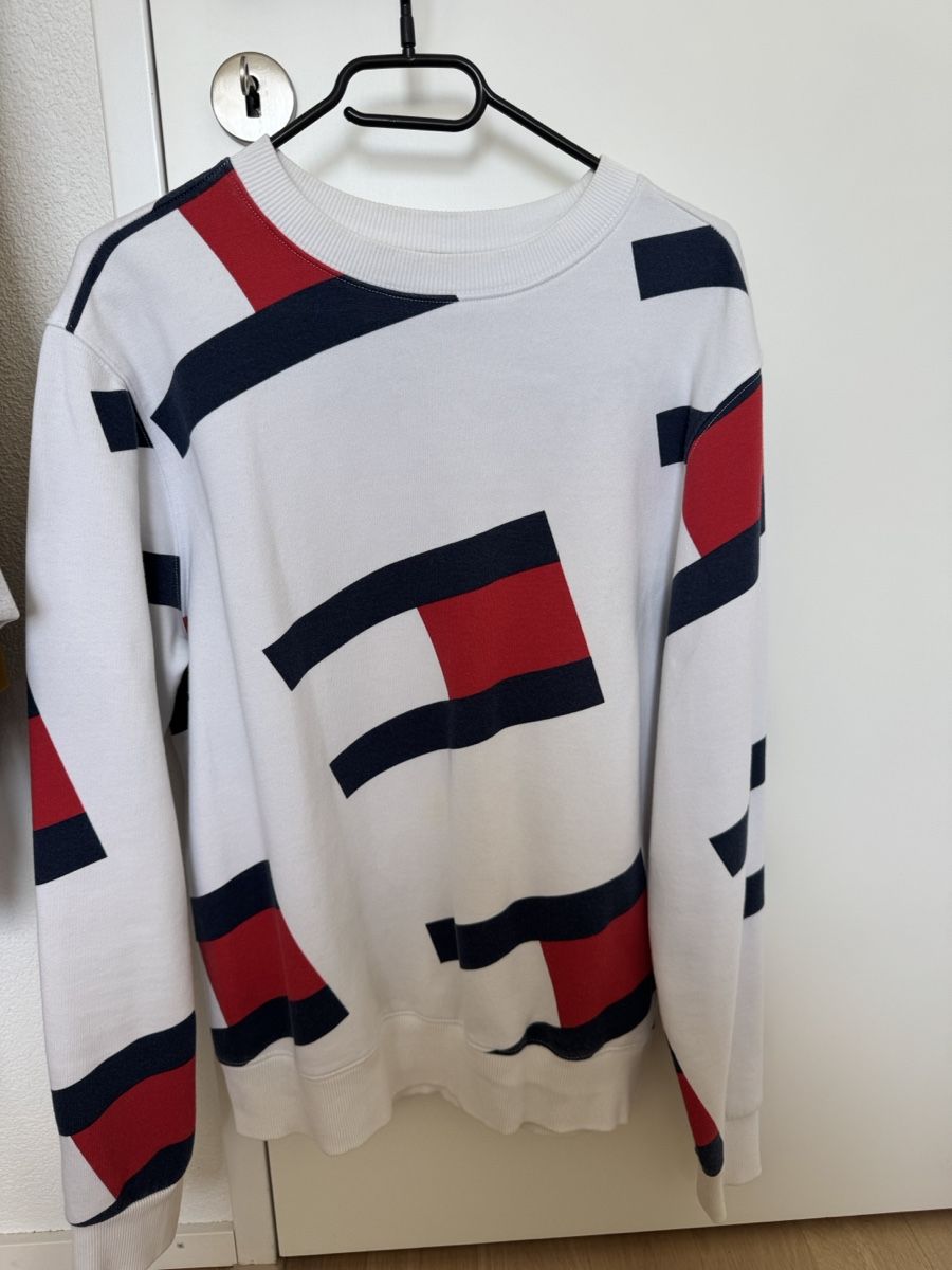 Tommy Hilfiger Pulls & Sweat-shirts: Tommy Hilfiger Pullover Grösse S – D'occasion à Kloten par Tanjaselina