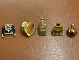 Pin Brosche Badge goldfarben, 5 Stk, von Parfummarken