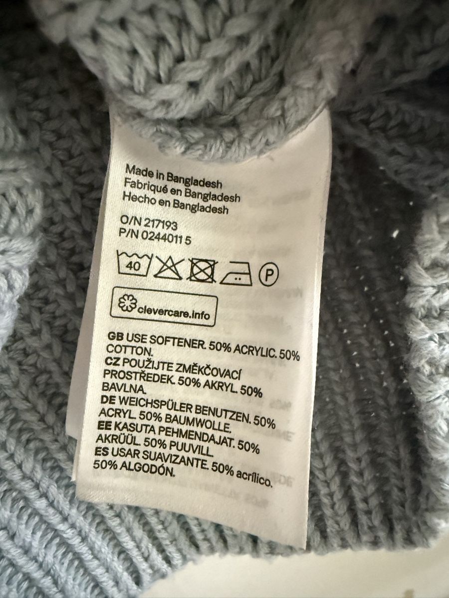 H&M Pullover & Sweatshirts: Hellblauer H&M Pullover – Gebraucht aus Bern von lin_szz2 4