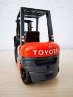 Gabelstapler,Frontstapler 1/25 Toyota 25/6FG/6FD 25, wie neu