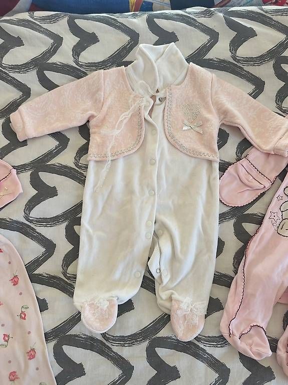 Lotti & Set di vestiti: Baby Mädchenkleidung – Usato da Eschenbach LU venduto da tan_qd5w