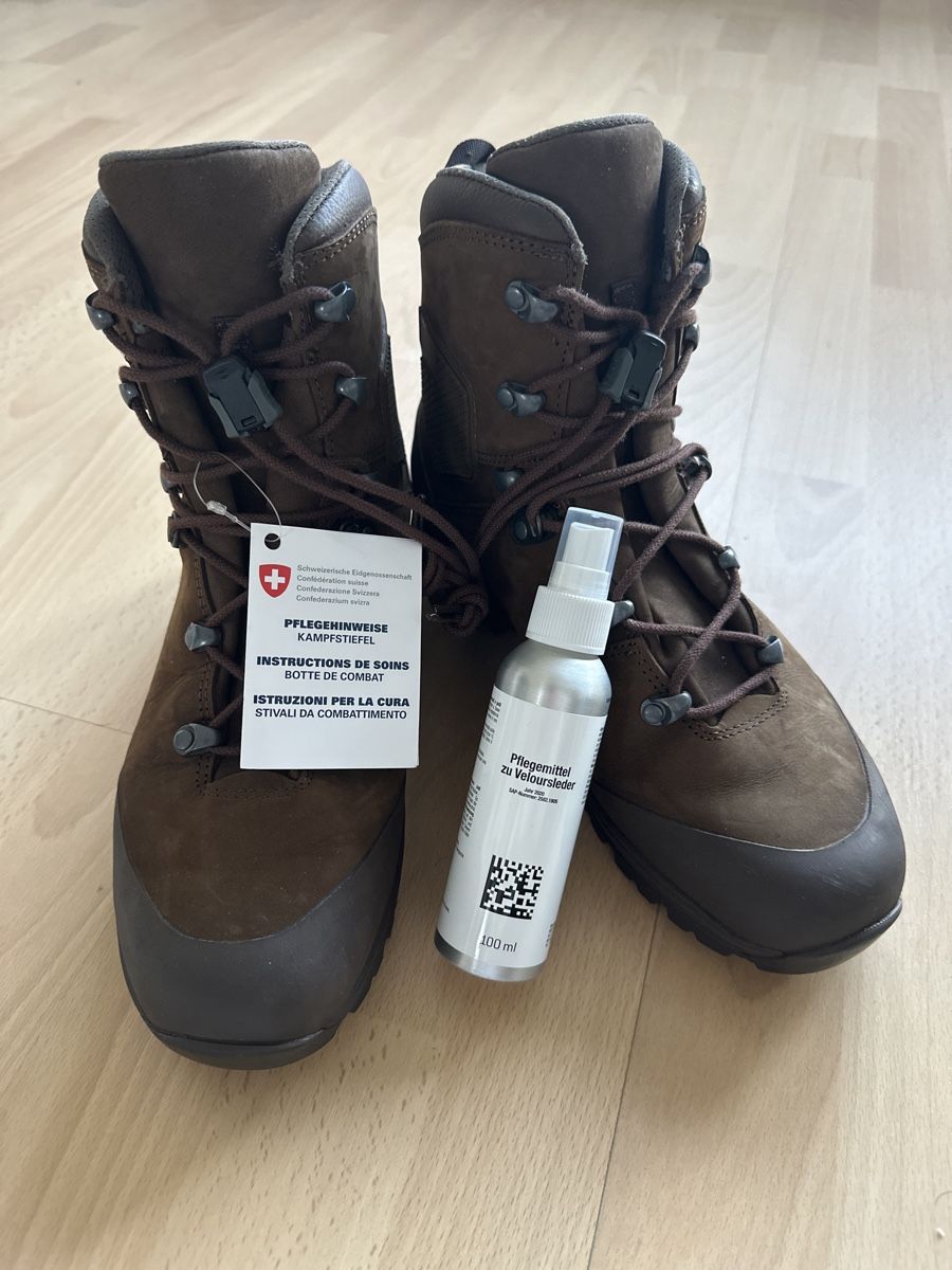 Herrenschuhe: Wanderschuhe – Neu und originalverpackt aus Winterthur von Zoom27