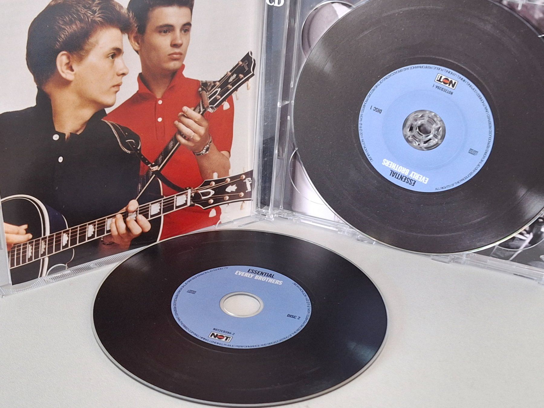 CD: 2CD Everly Brothers - Essential - – Usato da Aarberg venduto da Jackup1 2