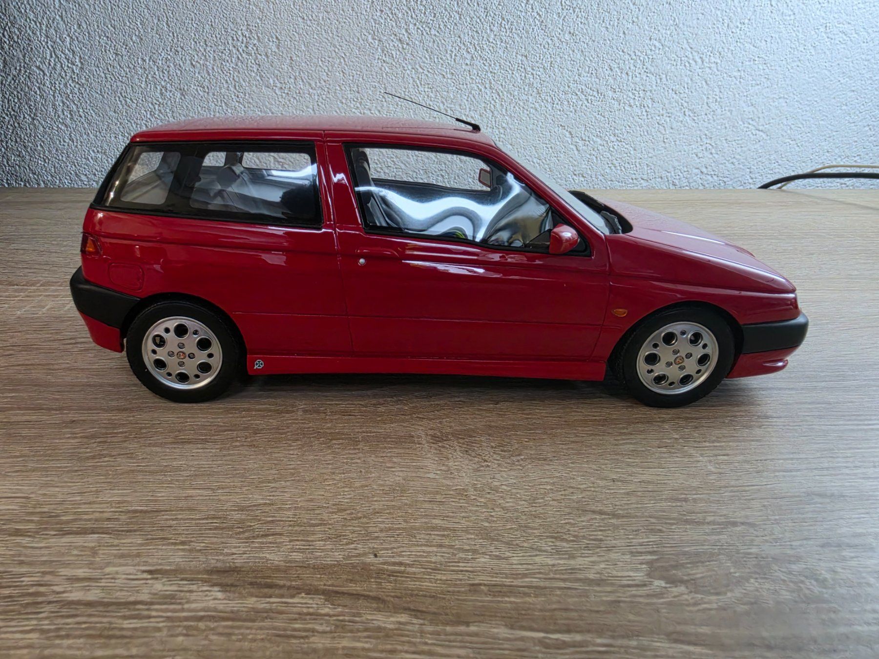 Kit di modellismo & Modellini statici: Alfa Romeo 145 QV Ottomobile – Nuovo (secondo la descrizione) da Bellikon venduto da Kekko11 3