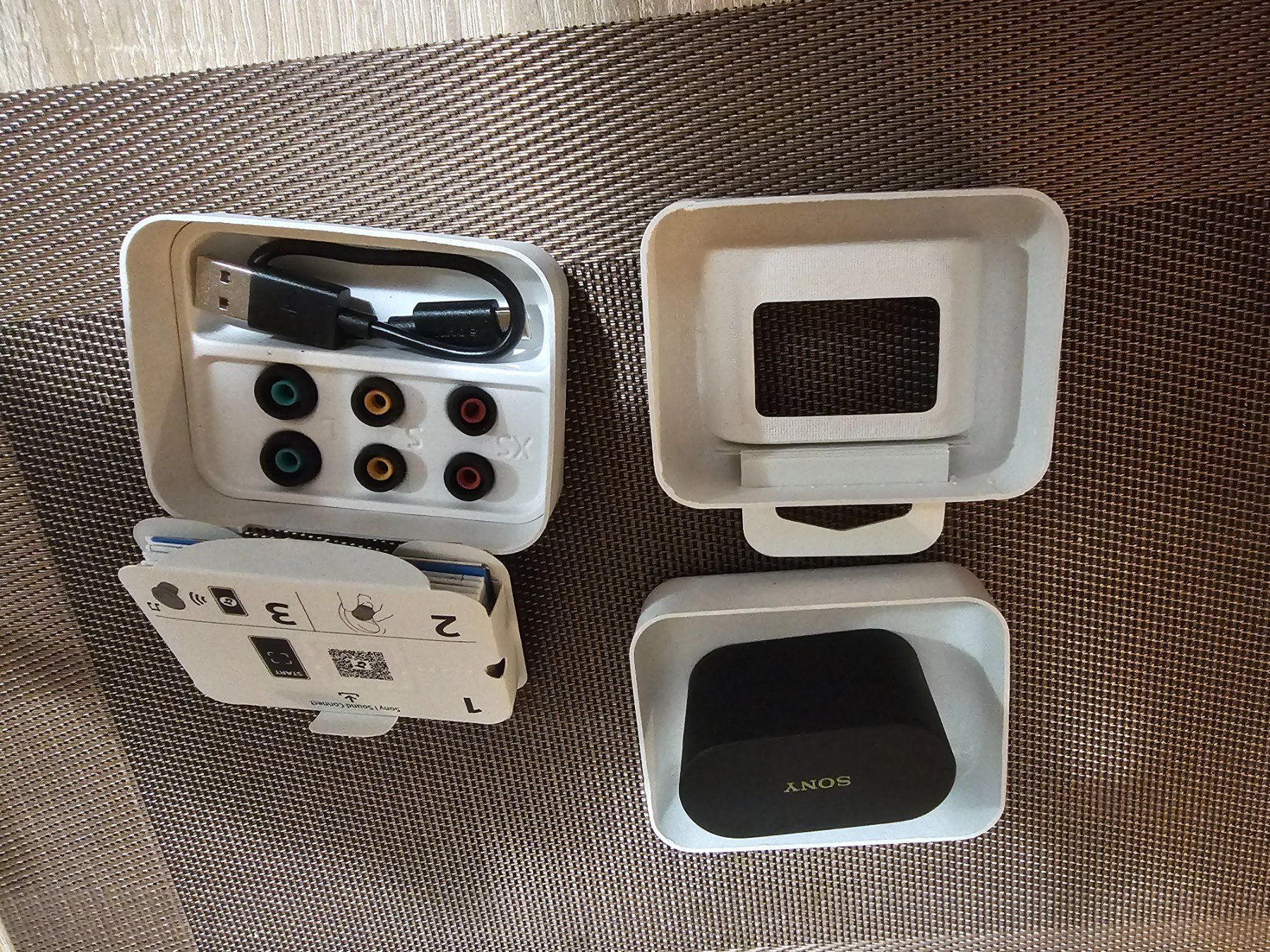 Sony Cuffie: Sony WF-1000XM6 – Usato da Meggen venduto da dav_7vw6 1