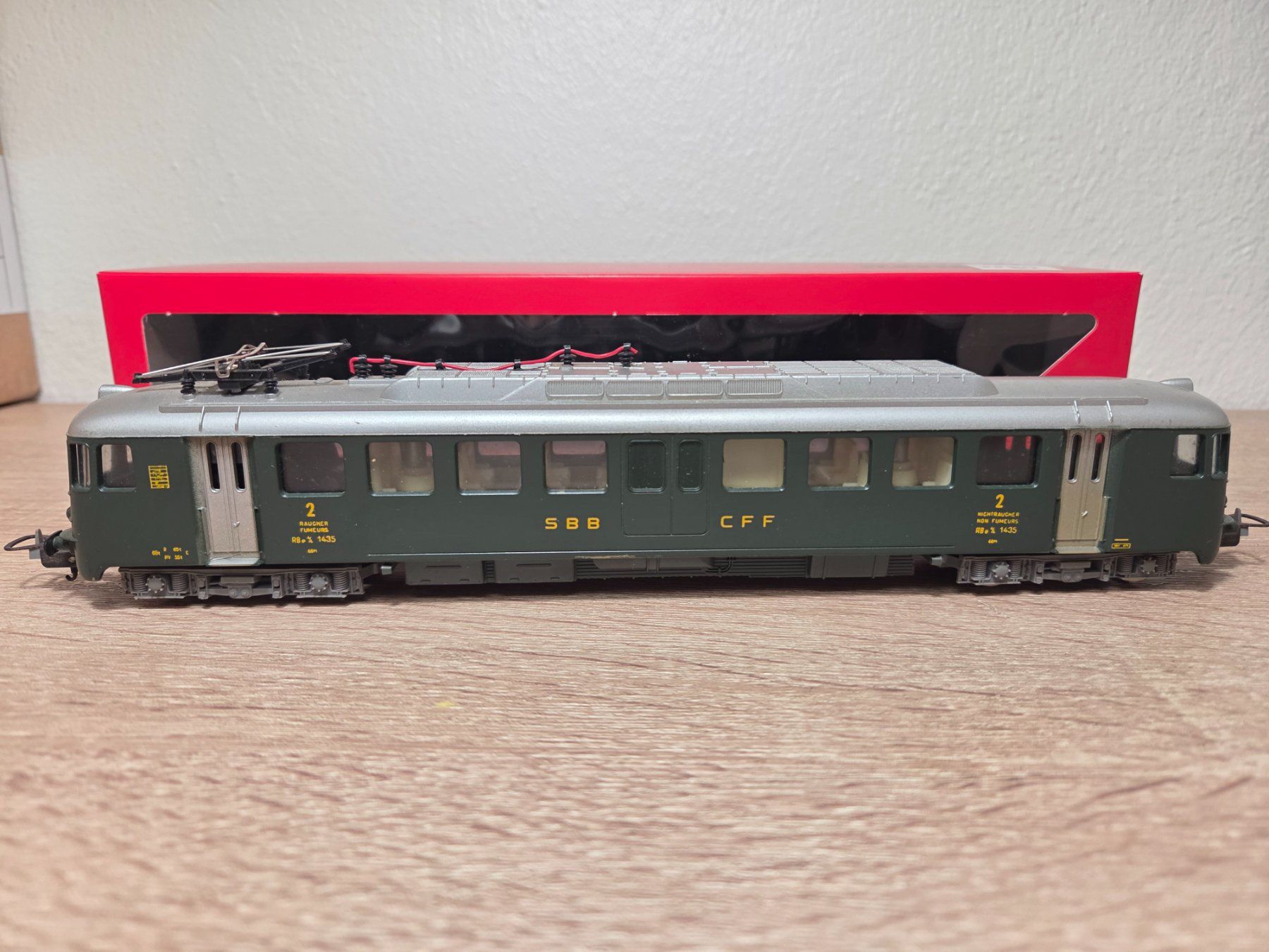 Lima Modellini di ferrovie: Lima E-Lok Triebwagen 1435 RBe 4/4 SBB H0 – Usato da St-Aubin-Sauges venduto da Lo_Go 1