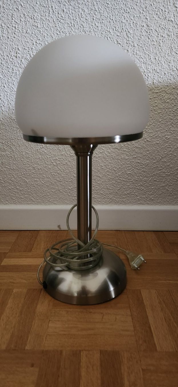 Lampade: Nachttischleuchte Touch dimmbar in 3 Stufen – Usato da Zürich venduto da mar_n979 3