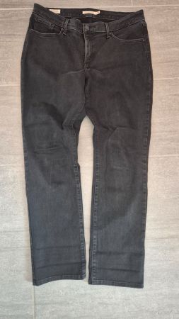 Levi's Damenhose, schwarz, Grösse 14W, Shaping Effect