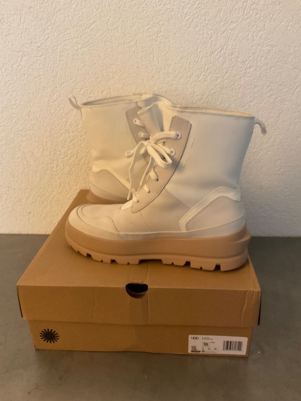 Ugg Damenschuhe: UGG pt. 42 – Neu (gemäss Beschreibung) aus Chippis von Mecla 2