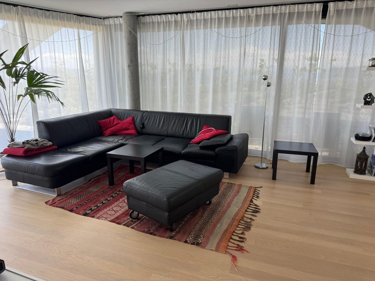 Divani: Schwarzes Ledersofa – Usato da Bern venduto da reisetina