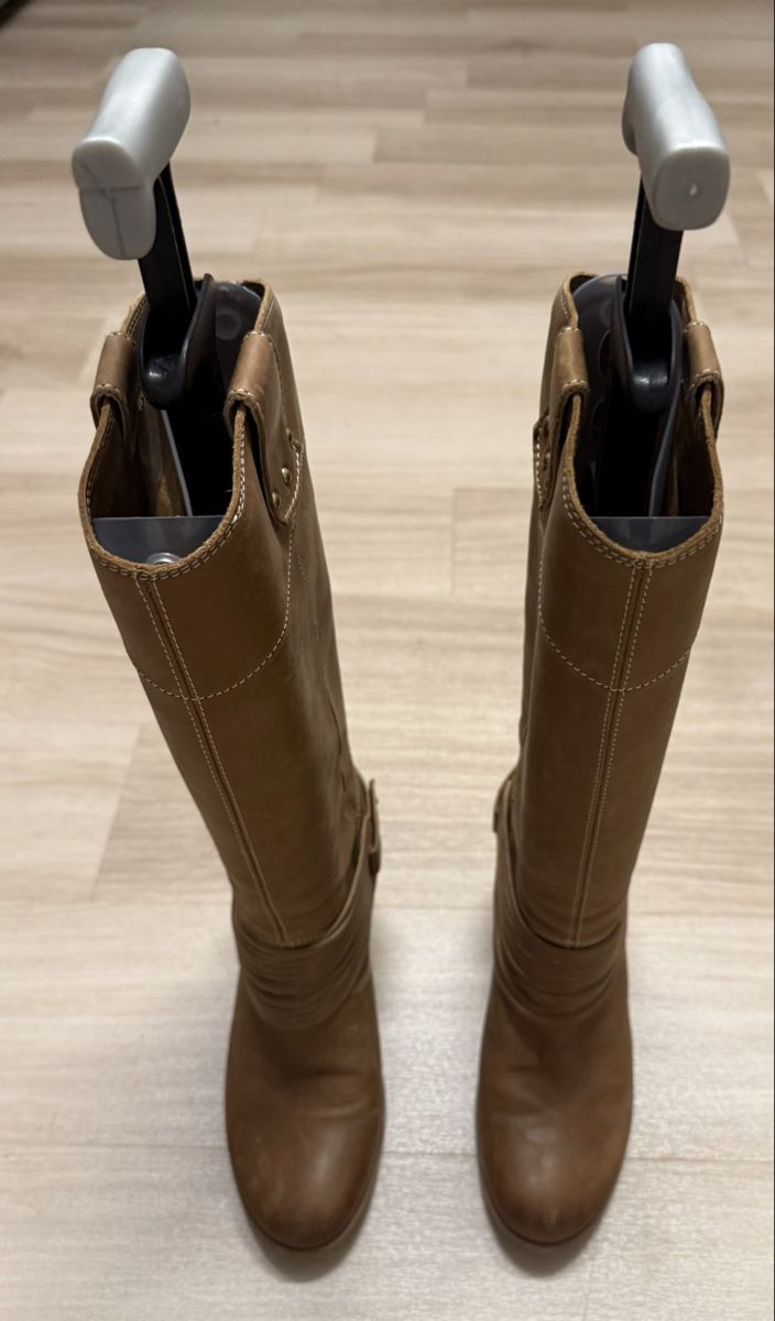 Scarpe da donna: Damenstiefel Grösse 37 – Usato da Binningen venduto da MichPam71