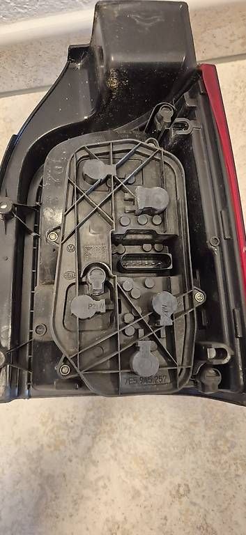 Fari: VW T5 Rückleuchte Lampemfassung – Usato da Horw venduto da Row707 3