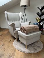 Bequemer Ohrensessel mit Hocker, hellgrau, top Zustand!