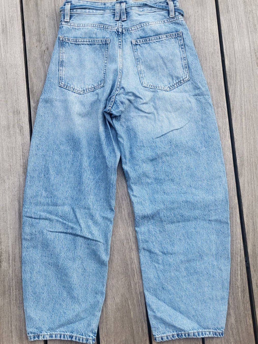 Bershka Jeans: Jeans Bershka 34 – Usato da Zürich venduto da Sibetti 1
