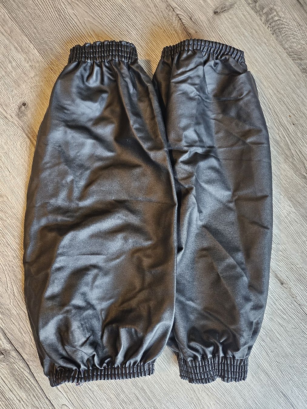 Guanti & manicotti: Armstülpen, neu! – Nuovo e nell'imballaggio originale da Hunzenschwil venduto da nudget 1