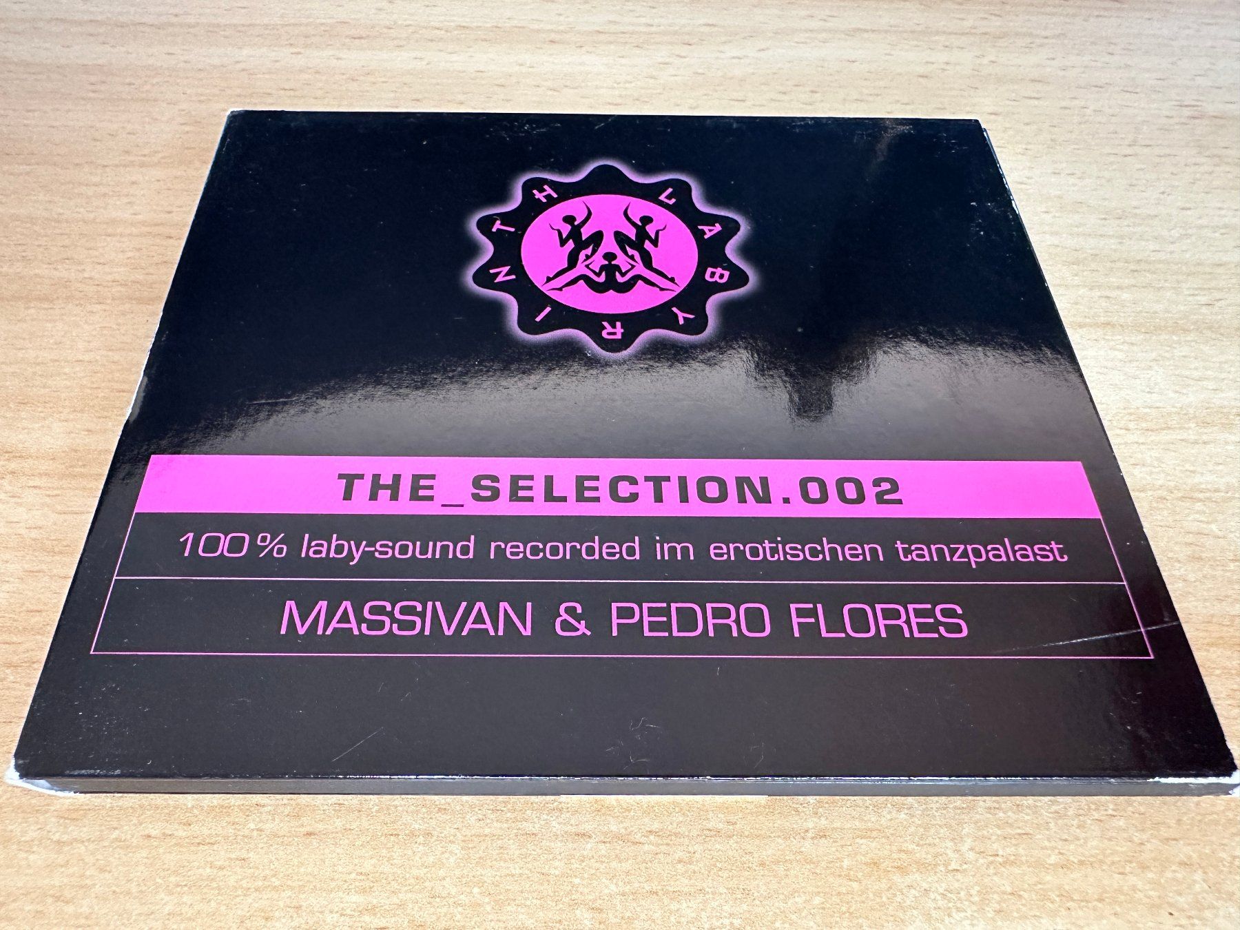 CD: Massivan & Pedro Flores – Labyrinth - The_Selection.002 – Usato da Rikon im Tösstal venduto da Alpenmutz