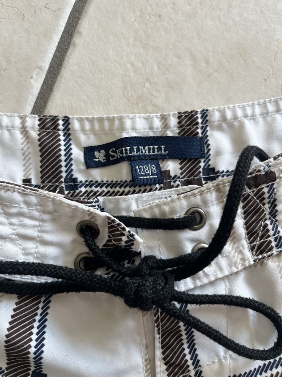 Pantaloni: Kurze Hose Grösse 128 – Usato da Zimmerwald venduto da wuff81 1