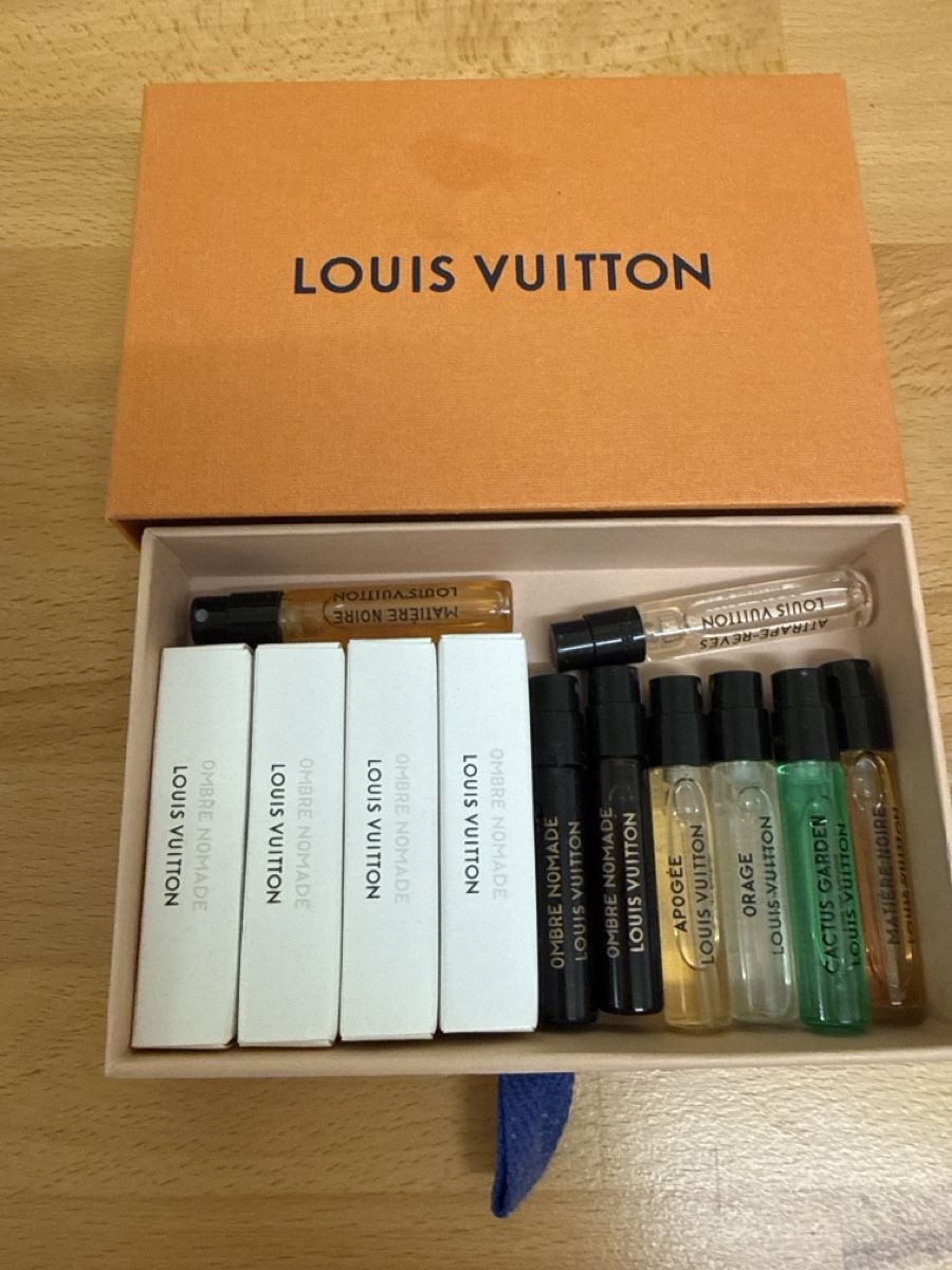 Louis Vuitton Parfums & Eau de Toilette: Louis Vuitton Duftset – D'occasion à Thayngen par lapalosa
