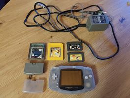 Nintendo Game Boy Advance Konsole mit 4 Spielen und Netzteil