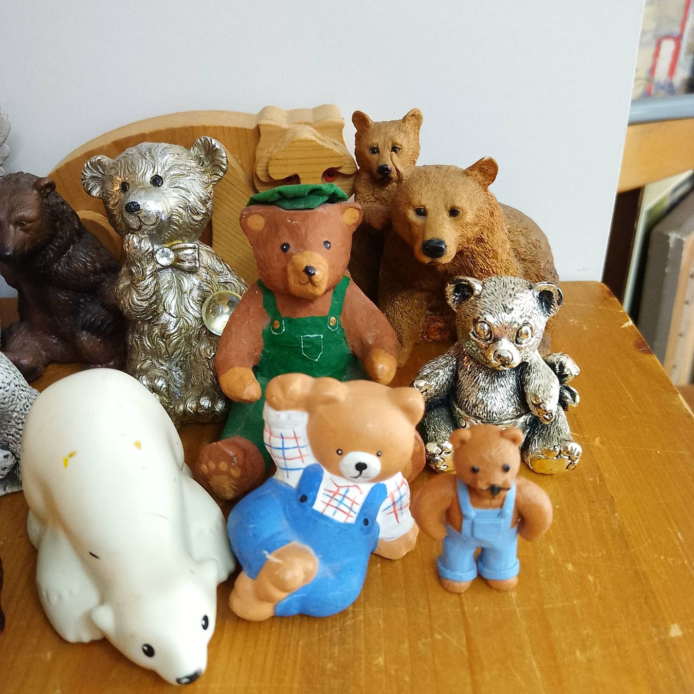 Statuette: Bär - Collezione di 20 orsi. – Usato da Sorengo venduto da 74in 3