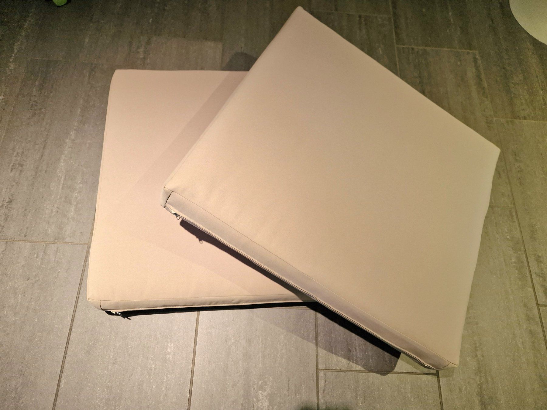 Divani: Outdoor Sitzecke, hellgrau-beige – Usato da Altendorf venduto da ani_st2d 3
