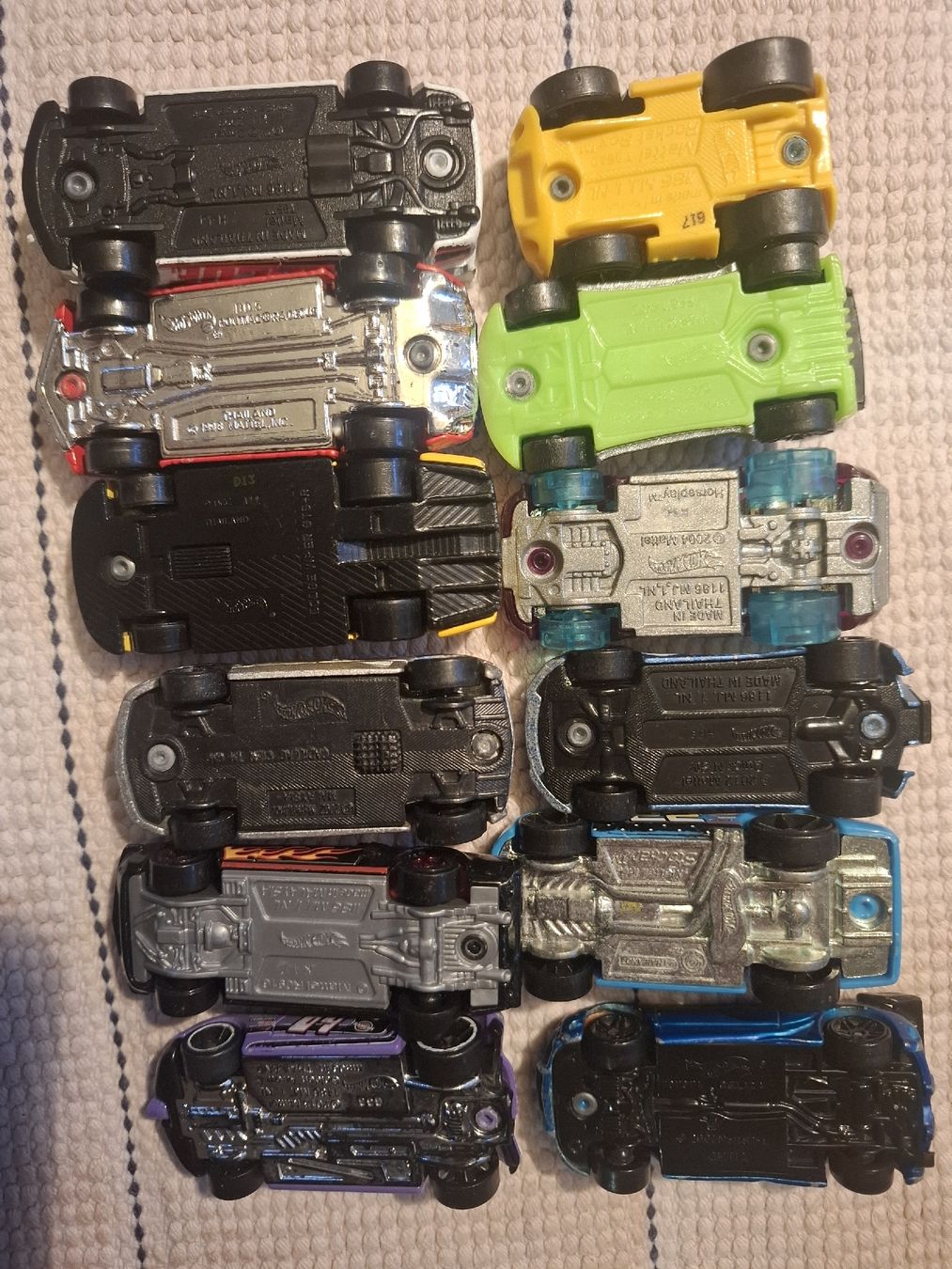 Hot Wheels Giocattoli: Hot  Wheels 12 stuck – Usato da Motto Blenio venduto da Vigio 4