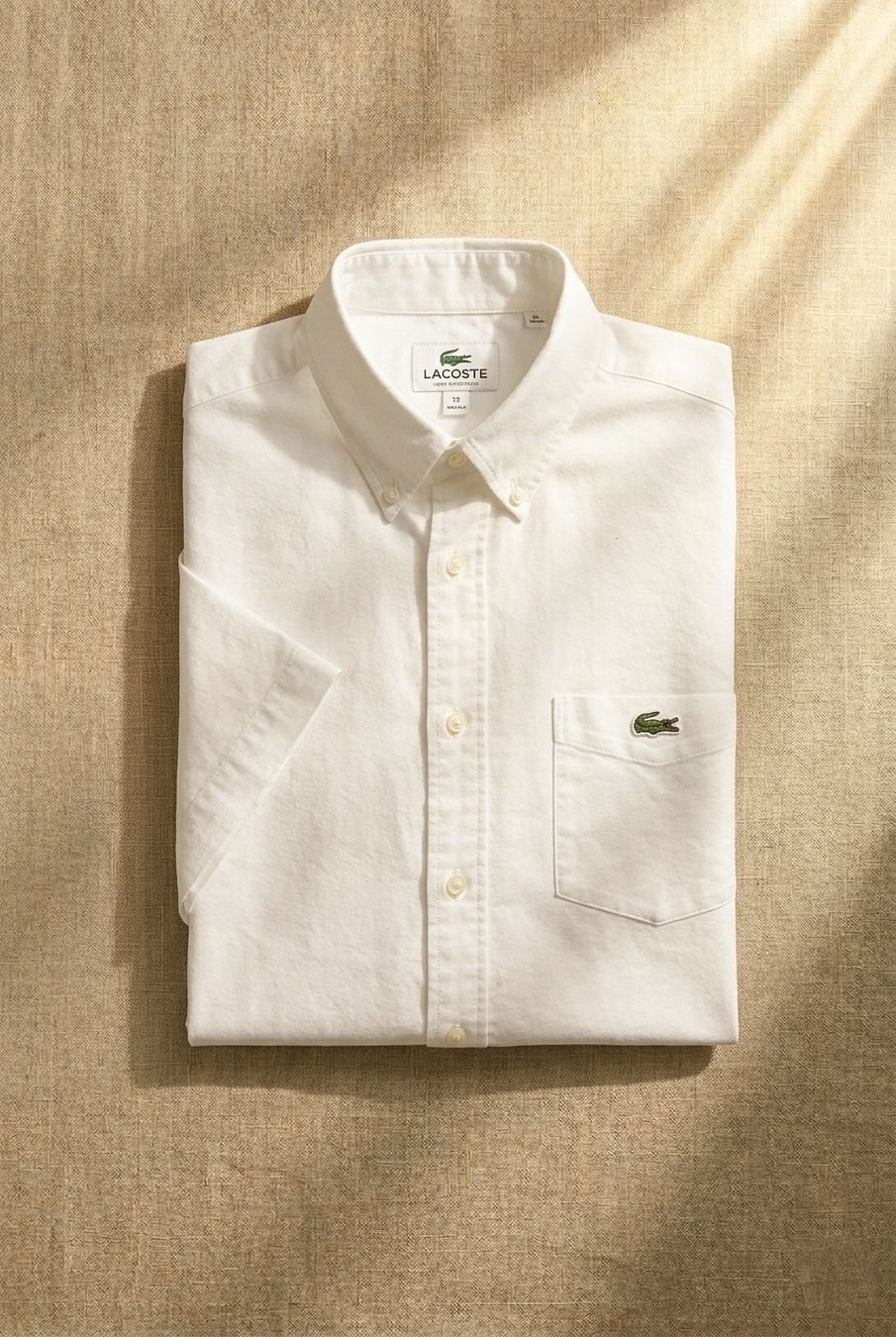 Lacoste Camicie: Chemise Lacoste Blanche Comme Neuve – Usato da Lausanne venduto da Kallista-Atelier