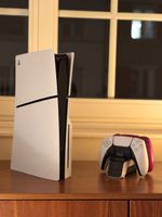 PS5 Slim Disc Edition 1TB | 2 DualSense Controller + Extras