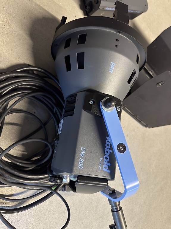 Lampade: Bron Kobold DW 800 – Usato da Oberwil BL venduto da JoelCartier