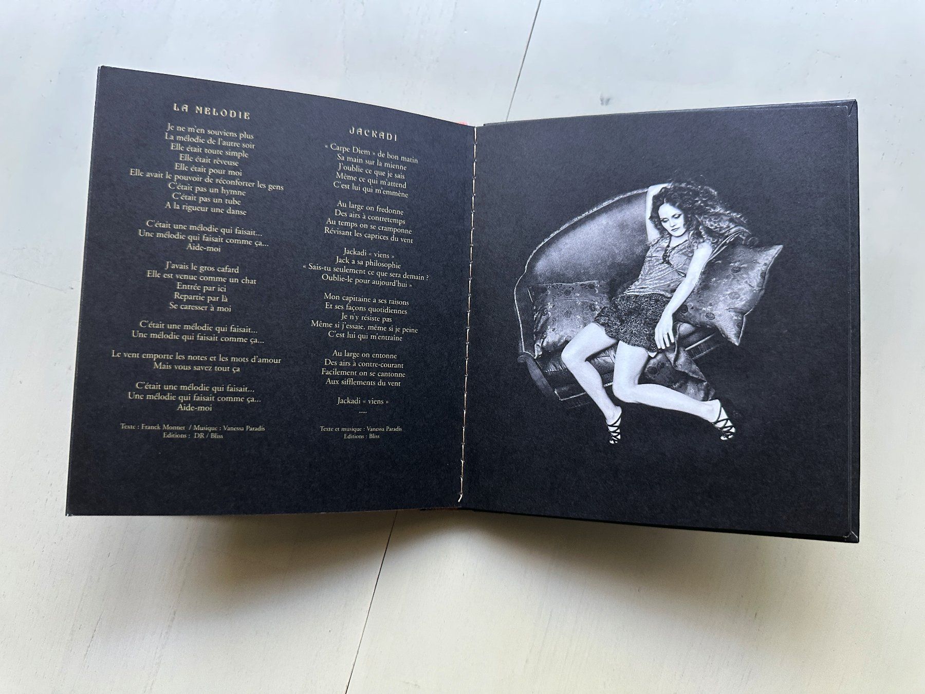 CD: VANESSA PARADIS tolle Divihidylle CD Digipack Limited Editio – Usato da Basel venduto da Partridge 3
