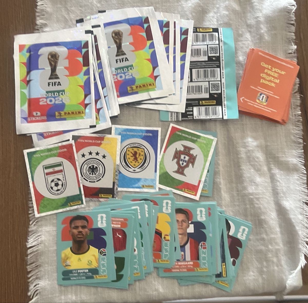 Panini Cartes à collectionner: Panini Päckli und Sticker – Neuf (Voir description) à Zofingen par Florianij 1