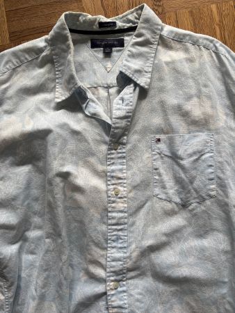 Tommy Hilfiger Hemd hellblau mit Blumenprint, Gr. XL, Linen