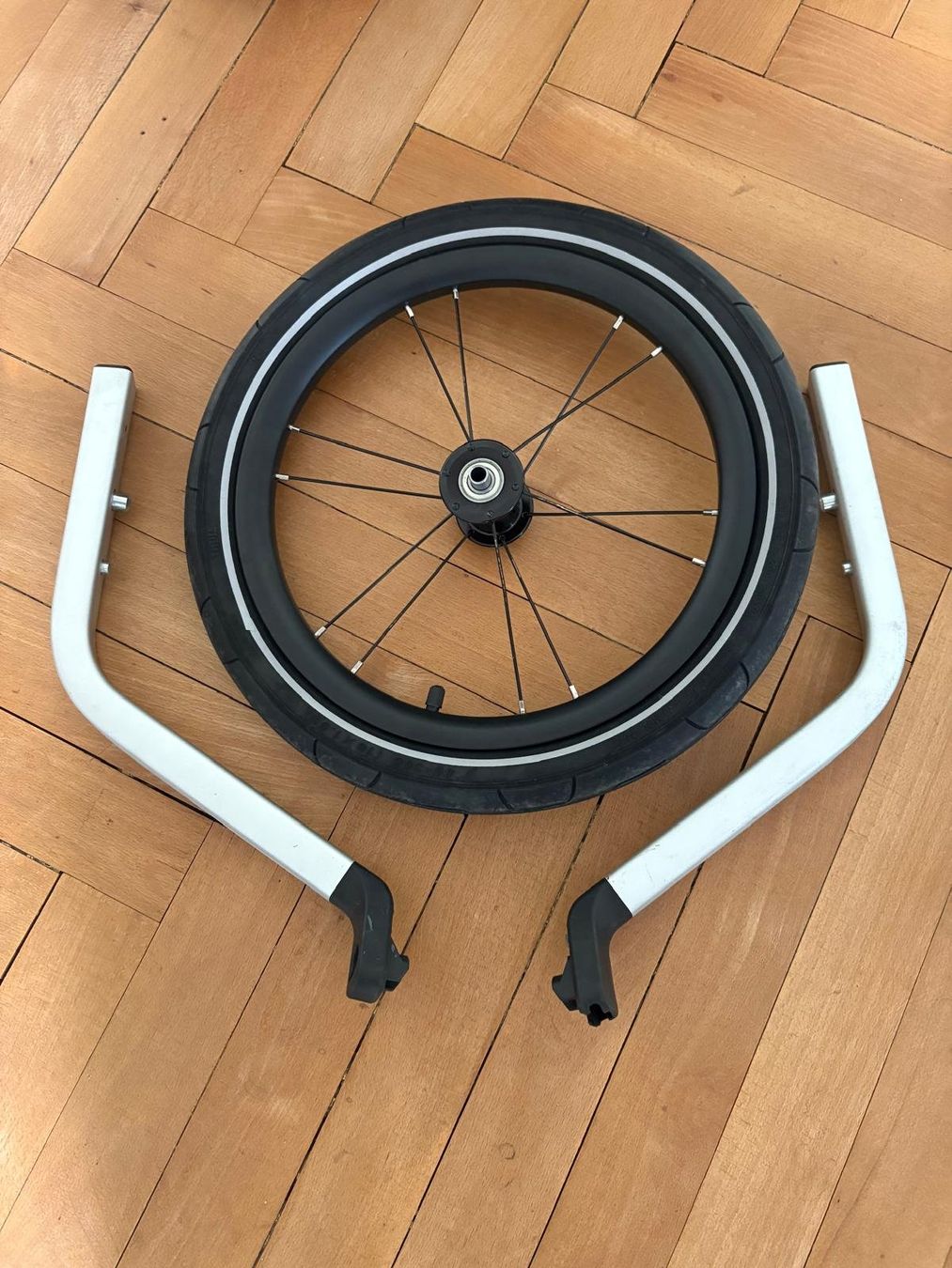 Thule Anhänger: Thule Chariot 2 Jogging Kit Double ohne Schnellspanner – Gebraucht aus Luzern von Knick