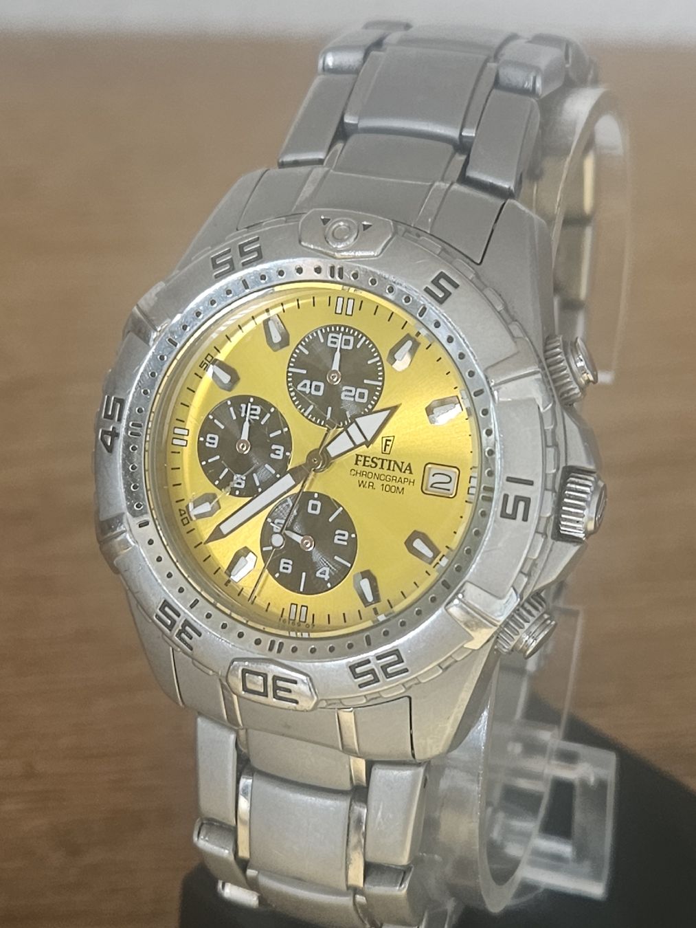 Festina Orologi: Festina Herrenuhr Chronograph 40mm – Usato da Flamatt venduto da pie_f9zm