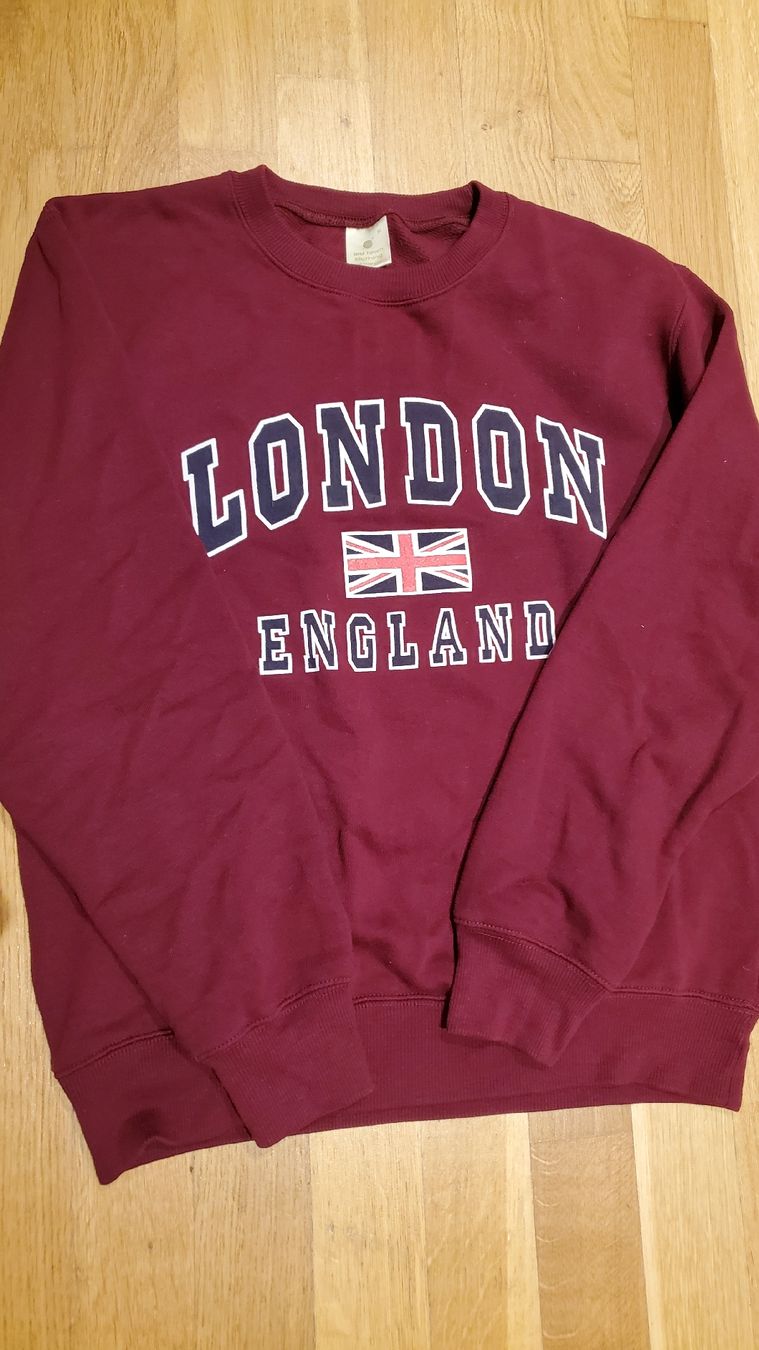 Pullover & Sweatshirts: Pullover mit London-Print Grösse M – Gebraucht aus Uster von lof_2xmz