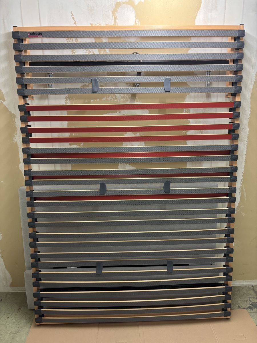Sommiers: Robusta Lattenrost 140 x 200 – D'occasion à Zug par Deks 1